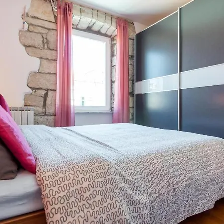 Dante Square - Center Apartment *